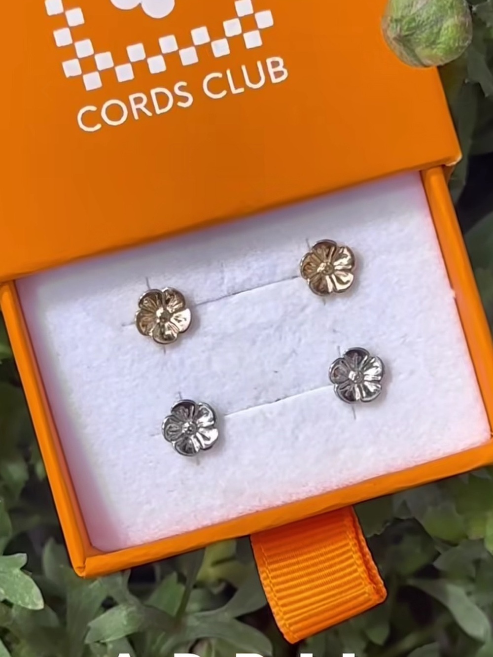 CordsClub SILVER ONLY floral flatback studs